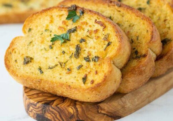 Garlic Bread  (4 sls)